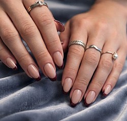 Маникюр с гель лаком. מניקור עם לק ג'ל