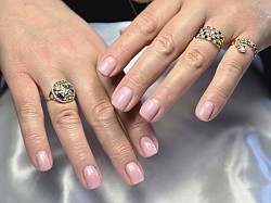 Маникюр с гель лаком, מניקור עם לק ג'ל